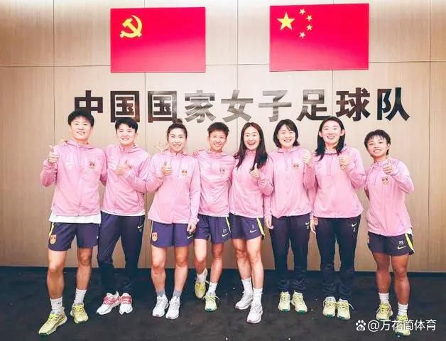 这五位杀手要在有限的时间内完成自救，并寻找到幕后黑手